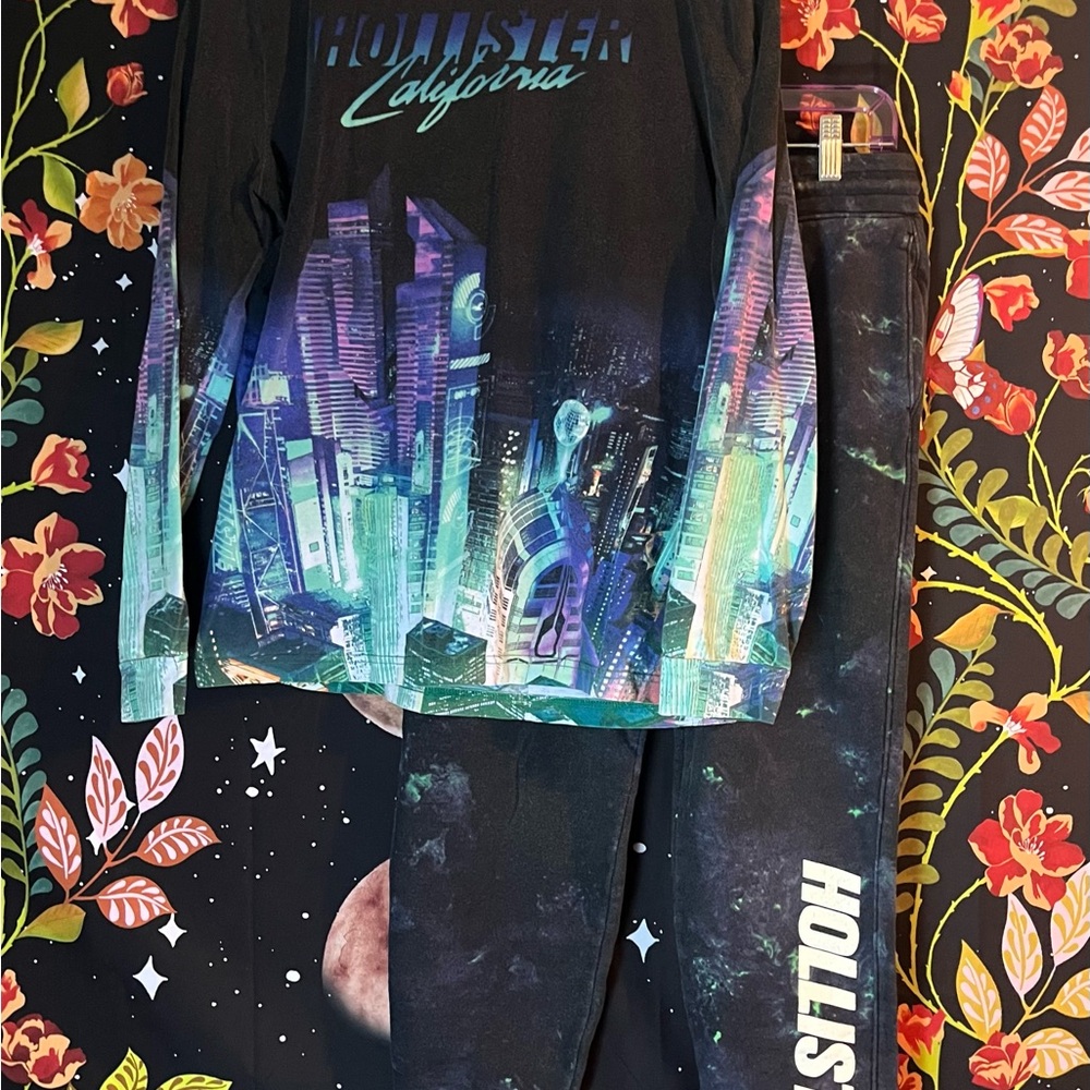 Hollister Sweatshirt and Jogger Set